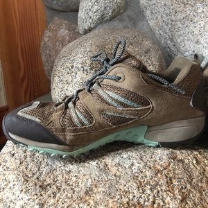 Comfortable Merrell Air Cushion Women’s Shoes